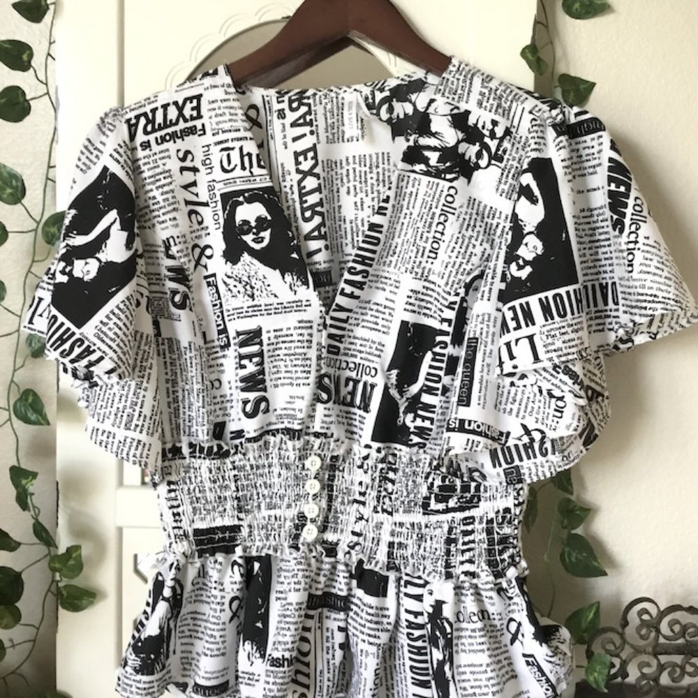 Womens Blouse Large Cute Stylish Black White Newsprint Sassy